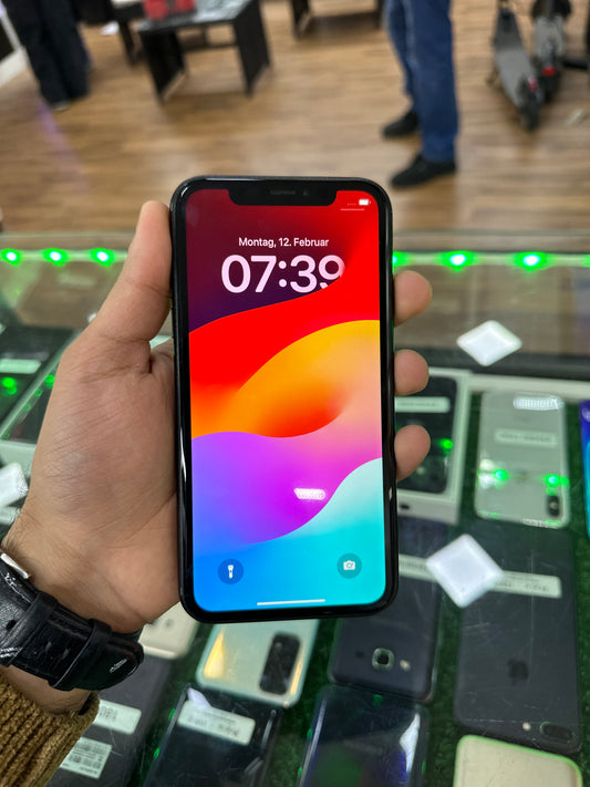 Apple iPhone XR 128GB, top condition